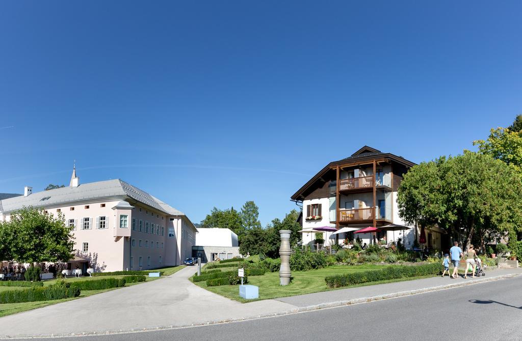 Fruehstueckspension "Schlosswirt" Ossiach Eksteriør billede